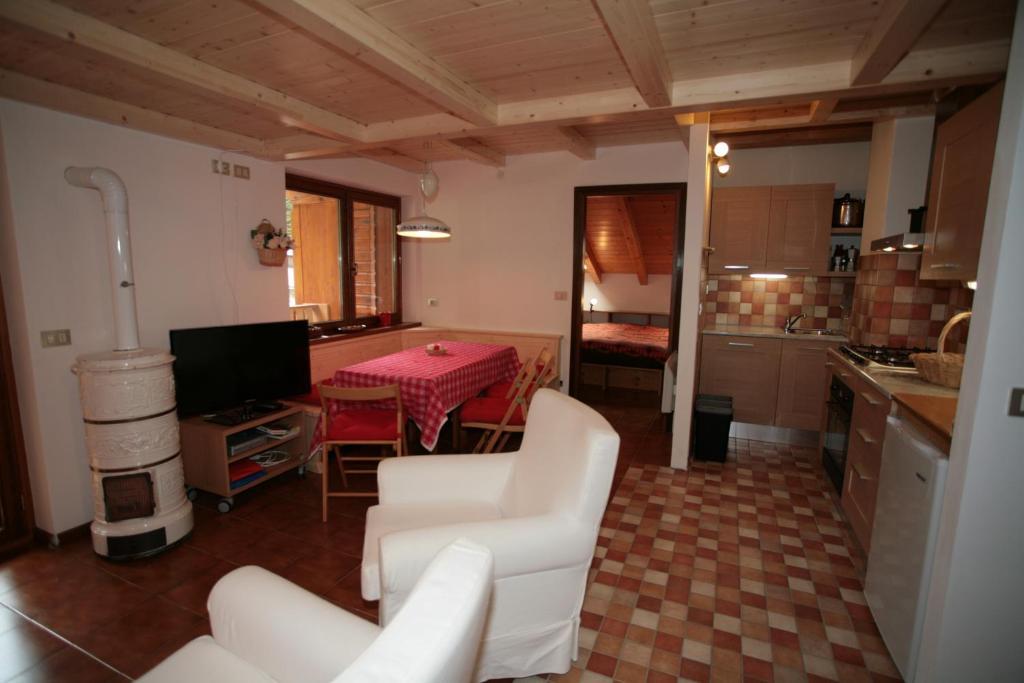 Residence Anny Canazei Habitación foto